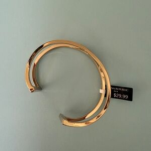 Banana Republic- Gold Tone- Cuff-Bracelet-Classic-Stack